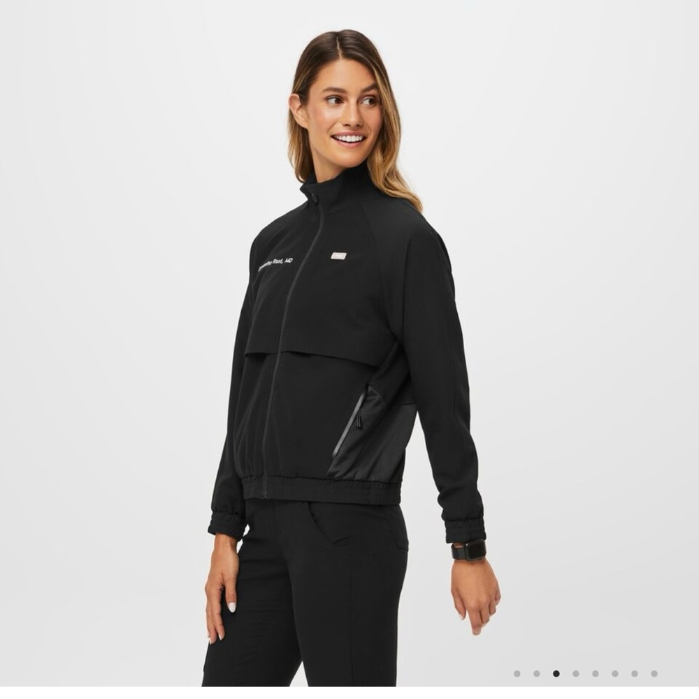 Figs Sydney Scrub Jacket